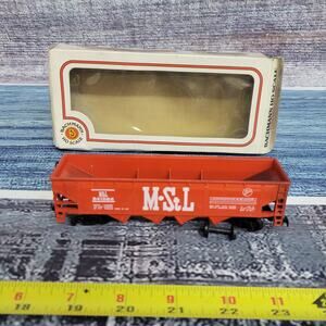 Vintage Bachmann H.O scale MSTL hopper train car red and white